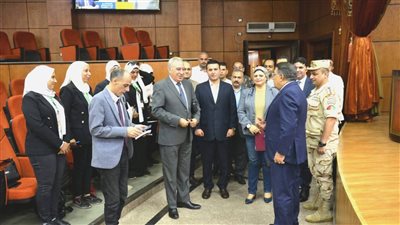 محافظ الدقهلية يتابع أعمال الدورة التدريبية المتخصصة لإدارة الأزمات وحروب الجيل الرابع 
