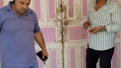 إخلاء وتشميع جراج ومخزن مخالفين لتجميع القمامة برأس البر ومدينة دمياط