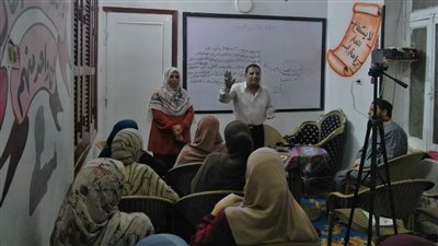 بالصور.. عقد ندوة تثقيفية حول تعزيز دور المرأة في المجتمع المدني بالأقصر