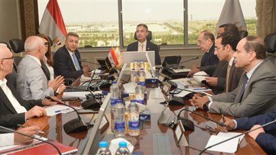 وزير التموين يبحث خطط تطوير شركات مضارب الأرز