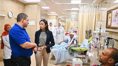 خلال زيارة مفاجئة.. محافظ البحيرة تتفقد «مستشفى كوم حمادة» وتصدر توجيهات لتلافي القصور