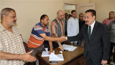 محافظ المنوفية يتفقد اللجان الانتخابية بمركزي شبين الكوم وبركة السبع 
