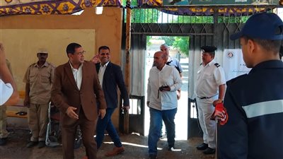 «الشيمى» يتفقد سير أعمال اللجان الانتخابية لمجلس الشيوخ في الأقصر