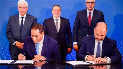 إطلاق أول برنامج جامعي لتدريس العلوم المصرفية ببعض كليات التجارة