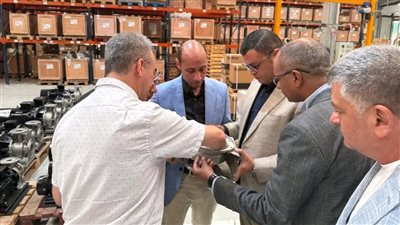 وزير الإسكان يزور مصنع «هيدرو- Hydroo» للطلمبات في إسبانيا