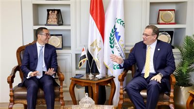  رئيس التنظيم والإدارة يبحث مع وزير الاستثمار سبل تعزيز التعاون المشترك