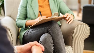 دراسات جديدة: علاج الاكتئاب والقلق السلوكي أقل فعالية لدى الشباب