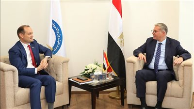 وزير البترول يبحث مع رئيس أباتشي الأمريكية نتائج عمليات البحث والاستكشاف بمصر