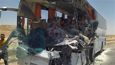 عاجل.. مصرع وإصابة العشرات في حادث تصادم أتوبيس وسيارة نقل بالمنيا 