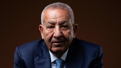 كامل أبو علي على غلاف فوربس الشرق الأوسط