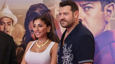 أبرزهم عمرو يوسف وأسرته.. شاهد النجوم في العرض الخاص لفيلم درويش 