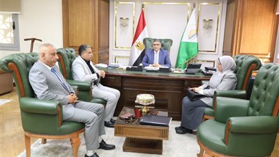 محافظ الجيزة يستقبل وكيلي مديرية التعليم الجدد ويصدر توجيهات للاستعداد للعام الدراسي الجديد 