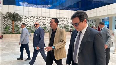 وزير الثقافة يتابع إجراءات خروج جثمان الأديب صنع الله إبراهيم من معهد ناصر ومراسم التشييع