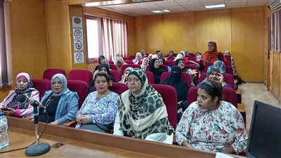 «جامعة الأقصر» تنظم ندوة تثقيفية حول كيفية الوقاية من السرطان (صور)