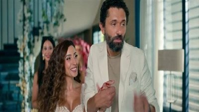 بعد نفي شائعة الانفصال.. كريم محمود عبد العزيز ودينا الشربيني يلغيان متابعة بعضهما 