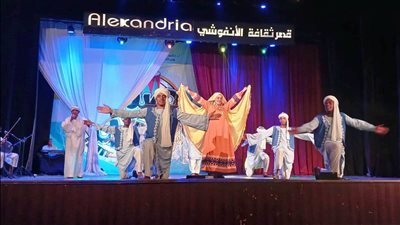 فرقة أسوان للفنون الشعبية تختتم مشاركتها فى فعاليات مهرجان 