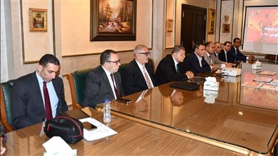 وزير الرياضة ورئيس الاولمبية يستعرضان خطط الاستعدادات لاولمبياد لوس أنجلوس