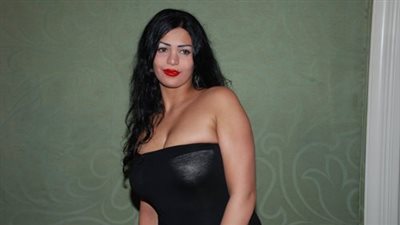 الراقصة شمس تكشف قصة اختطافها على يد فنان شهير وإجبارها على توقيع إيصالات أمانة