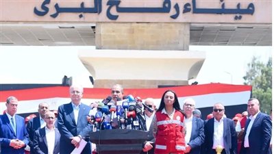 تفاصيل زيارة وزير الخارجية ورئيس الوزراء الفلسطيني معبر رفح