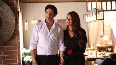 صدمة وخيانة أم وهم؟.. أحداث مثيرة في الحلقة الثالثة من حكاية 