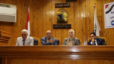 تعليم القاهرة: تناقش خطط التحضير والاستعداد المبكر للعام الدراسي الجديد