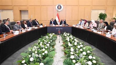 وزير الصناعة يكلف بإعداد دراسة متكاملة عن السعر العادل للأسمنت