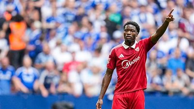 مانشستر يونايتد يضع أنظاره على نجم إشبيلية