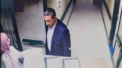 محافظ دمياط فى جولة ليلية مفاجئة منفردا للاطمئنان على مستوى الخدمات المقدمة 