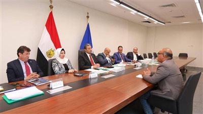 محافظ دمياط يرأس اجتماع لجنة اختيار القيادات لوظيفتى مدير الإدارة العامة 