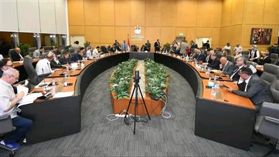 وزير الإسكان يعقد اجتماعه الدوري مع أعضاء البرلمان بمجلسيه النواب والشيوخ