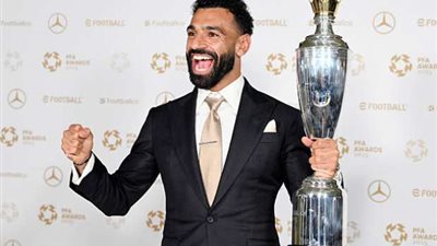 صحف إنجلترا تنهال بالمديح علي 