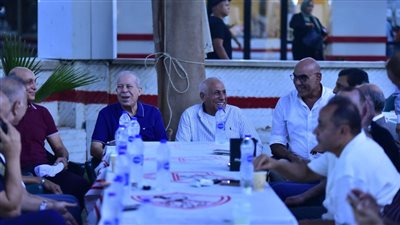 رموز الزمالك تناشد القيادة السياسية بإعادة النظر في قرار سحب أرض أكتوبر 