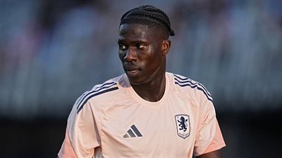 أهلي جدة يسعى للتعاقد مع نجم أستون فيلا 