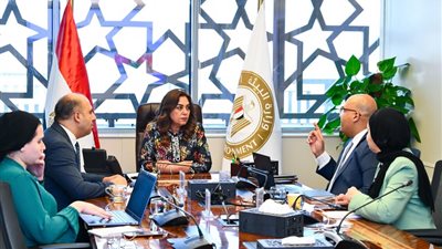  وزيرة التنمية المحلية تستعرض جهود البرنامج الوطني لإدارة المخلفات الصلبة