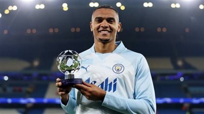 جلطة سراي يقترب من خطف أكانجي من مانشستر سيتي