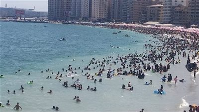 بتعليمات المحافظ.. إخلاء الشواطئ بعد غرق جماعي لفتيات سوهاج في أبوتلات بالإسكندرية
