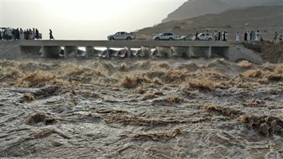 بينهم 5 أطفال.. الأمطار والسيول باليمن تغرق 7 أشخاص