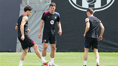 إصابة عضلية تبعد كريستينسن عن تدريبات برشلونة