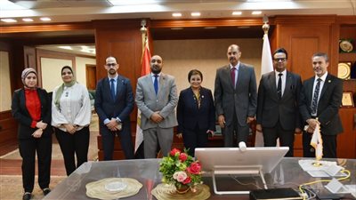 تفاصيل لقاء نائب وزير الصحة مع محافظ سوهاج 