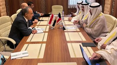 وزير الخارجية يبحث مع نظيره الكويتي سبل تعزيز العلاقات الثنائية والتطورات الإقليمية