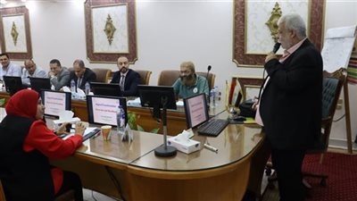 معهد إعداد القادة يواصل تدريب المرشحين لتولي المناصب القيادية بالمراكز البحثية