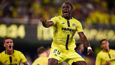 برشلونة يضع عينه على الموهبة الكاميرونية إيتا إيونج