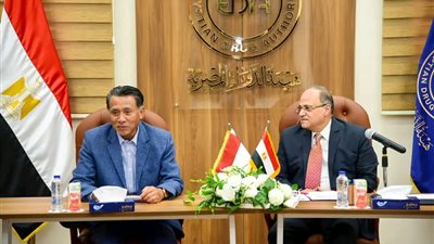 رئيس هيئة الدواء يستقبل سفير إندونيسيا لبحث التعاون في القطاع الدوائي ودعم خطط التصدير