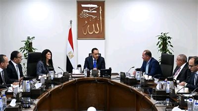 رئيس الوزراء يتابع آليات تنفيذ قانون تنظيم بعض الأحكام الخاصة بملكية الدولة للشركات المملوكة والمساهمة فيها 