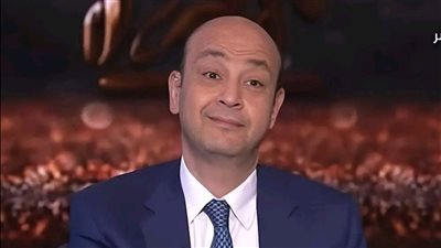 عمرو أديب يناشد الرئيس السيسى بإعادة أرض الزمالك: مرتضى منصور وأولاده دمروا النادي