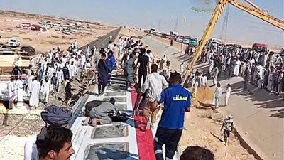 3 وفيات و54 مصابا كحصيلة أولية بحادث انقلاب عربات قطار بمحافظة مطروح