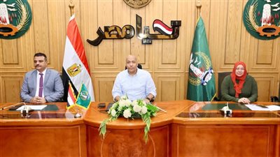 نائب محافظ المنوفية يراجع اعتبارات الأمن والسلامة والحالة الفنية للطرق بالمحافظة