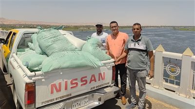 بالصور.. ضبط 18 جوال دقيق قبل بيعه بالسوق السوداء بالأقصر