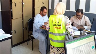 «حماية الطفل» تنفذ حملة توعوية حول مخاطر الإدمان في الأقصر (صور)