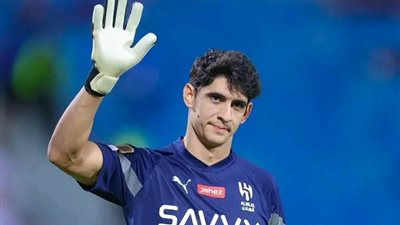 لتعويض غياب بونو.. الهلال يخطط لضم حارس مرمي من الدوري الفرنسي